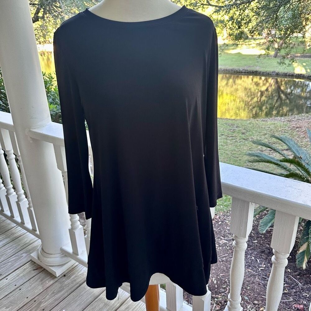 IC Collection Round Neck Tunic - Picture 2 of 6